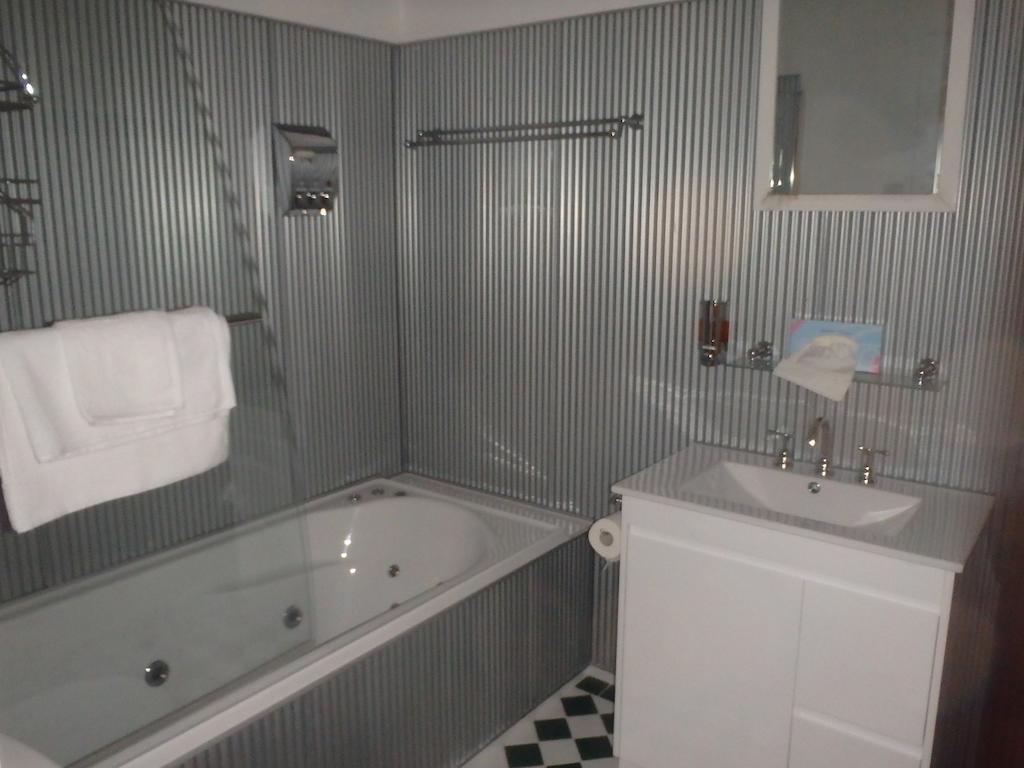 Hamptons Inn Bed & Breakfast Фриментъл Стая снимка